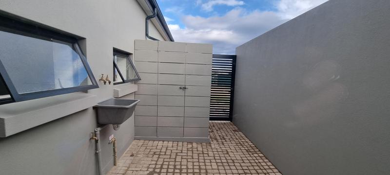 To Let 3 Bedroom Property for Rent in Paradise Coast Western Cape